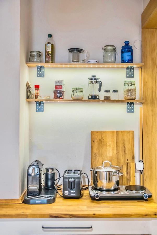 #Pretty Riki Apt By Halu! Apartments Thessalonique Extérieur photo